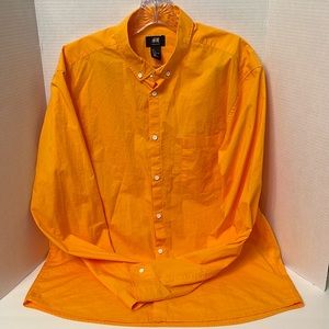 H&M men’s size large long sleeve button down, regular fit Oxford shirt